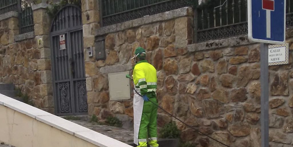 Limpieza y desinfección calles de Las Casillas